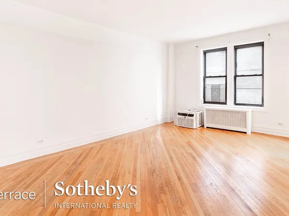 78-14 Austin Street image 2 of 15