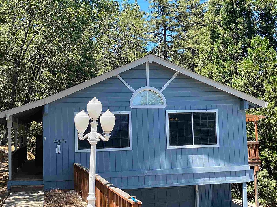1st image of 23877 Oxbow Ln S