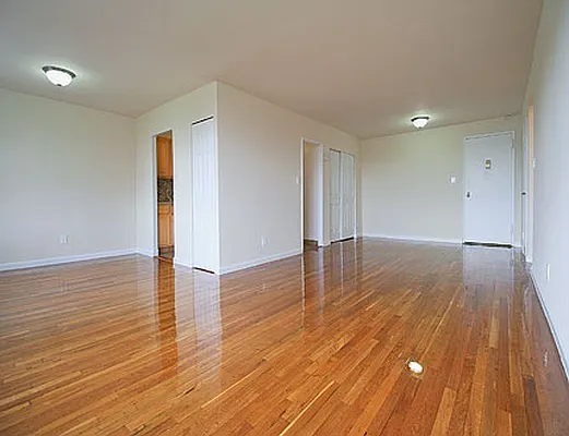 Rented by SW Queens Mezzanine | media 8