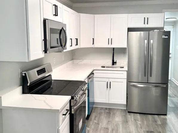 222 S Carey St, Baltimore, MD 21223