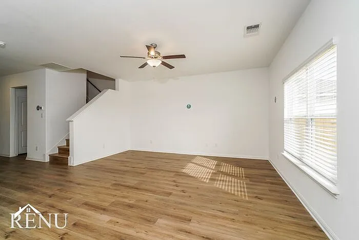 156 Scarborough Bnd — Photo 8