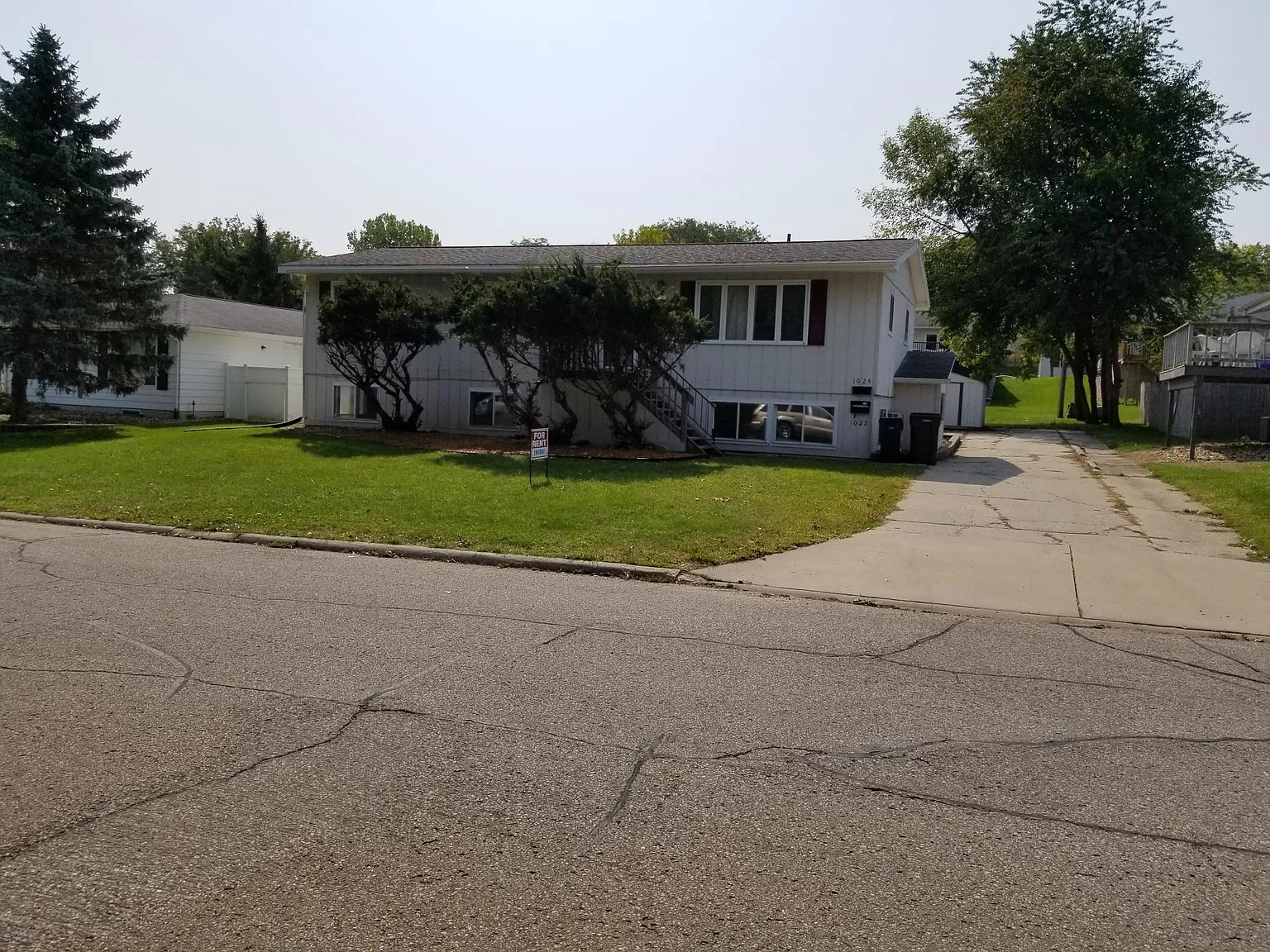 1022 Higby Dr — Photo 1