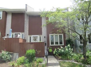 413 Carver Dr, Bethlehem, PA 18017