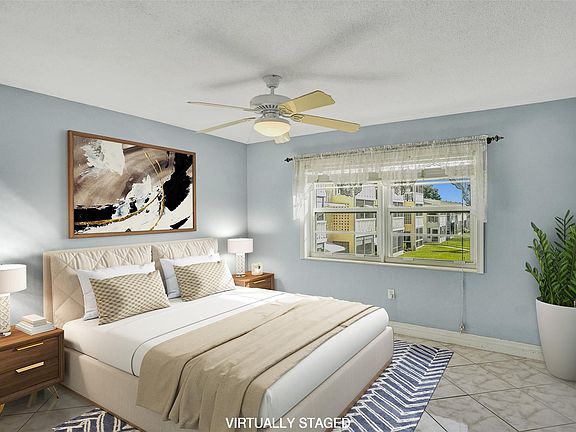 5th image of 700 Pine Drive #204
