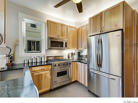 4th image of 2510 N Vine St