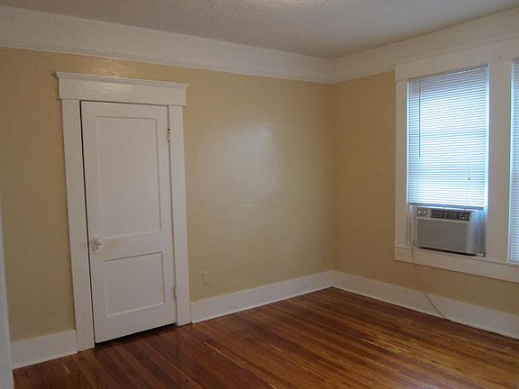 4th image of 3502 N Arlington Ave APT 2