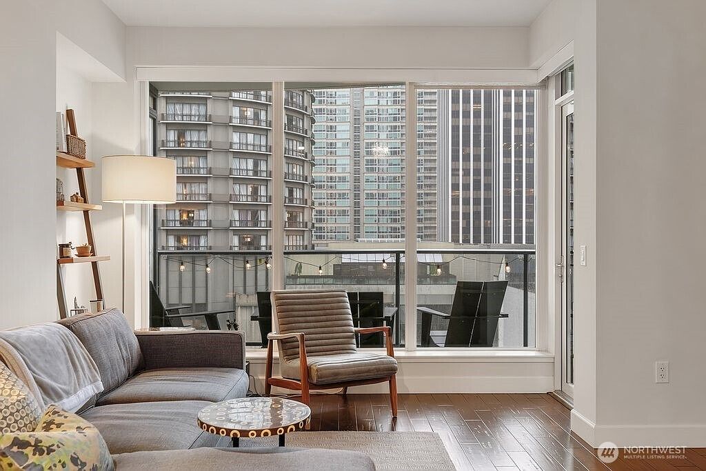 1st image of 1920 4th Avenue #509