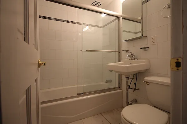 Rented by TZM Realty Properties | media 26