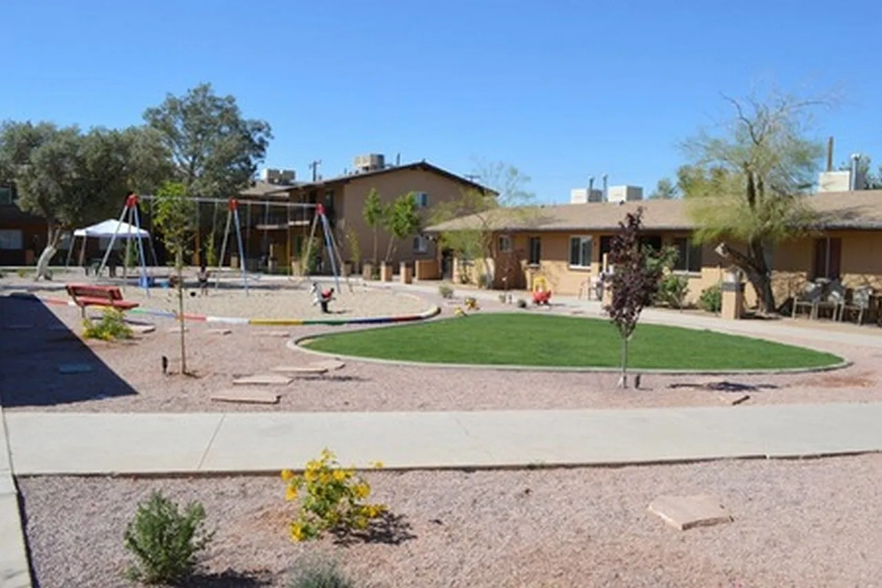 Park Vista Apartments — Photo 2