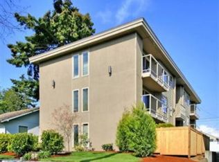 4012 California Ave SW APT 202, Seattle, WA 98116