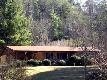 2nd image of 21 McGuire St