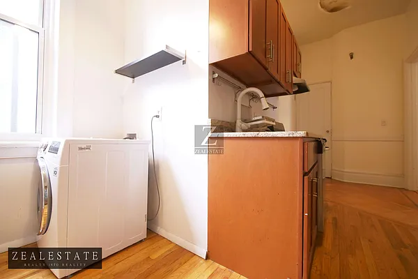 Rented by ZealEstate Group Inc | media 7