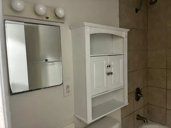 4892, 4892 Spring Rd APT 1, Huntington, WV 25705