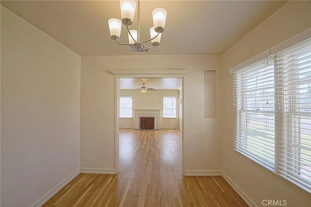 3 bed, 1.5 bath, 1264 sqft, $2,800 — Photo 3