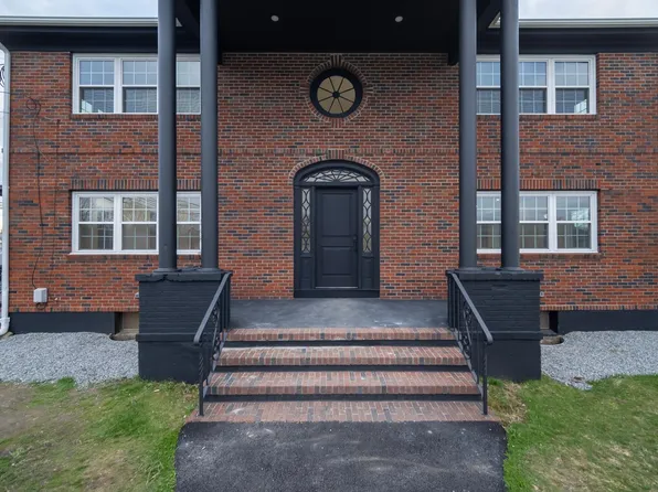 10 Wampanoag Trl #1, Riverside, RI 02915