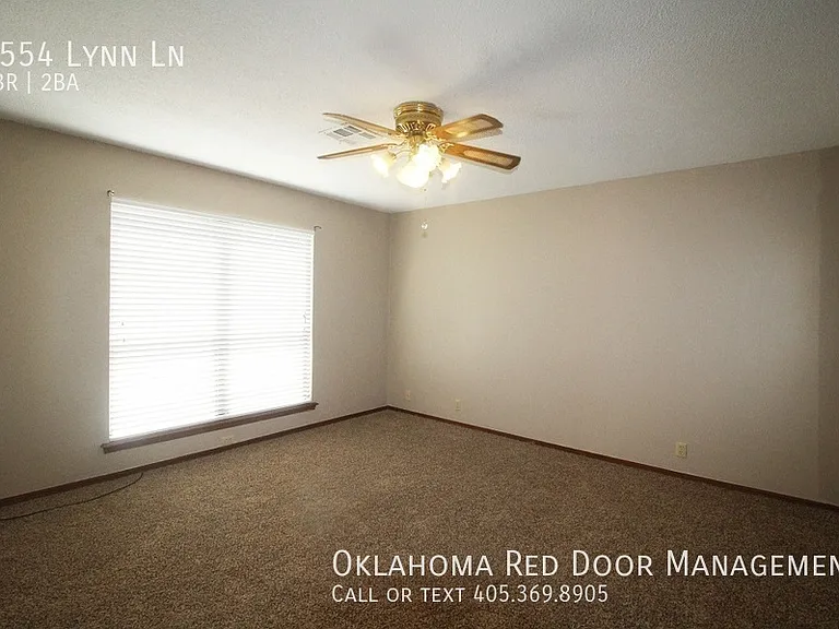 2554 Lynn Ln — Photo 16