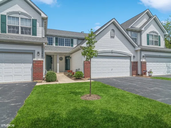 1278 Horseshoe Ct, Bartlett, IL 60103