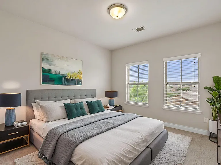 180 Santa Maria St — Photo 27