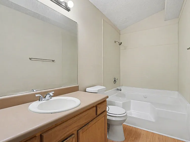 3787 River Ridge Ct — Photo 10