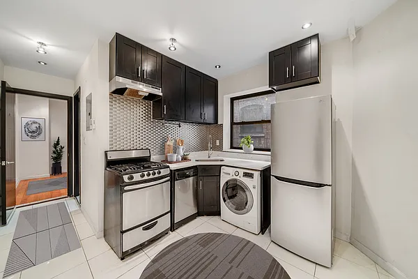 Rented by Vector New York, LLC | media 15