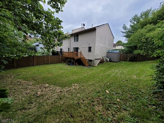 2nd image of 2 Dandridge Dr