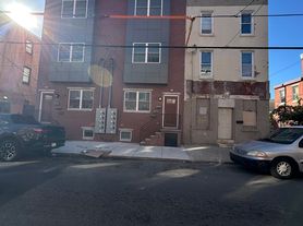 1428 S 6th St