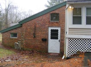 525 Leetes Island Rd #B, Branford, CT 06405