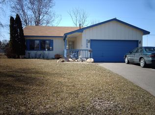 9355 Wellington Ln N, Maple Grove, MN 55369