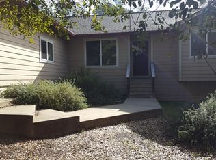 18983 Ravenhill Rd, Hidden Valley Lake, CA 95467