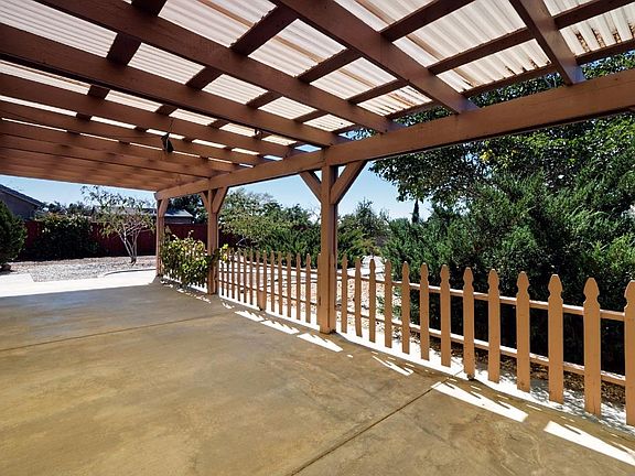 5th image of 13220 Mugu Ct