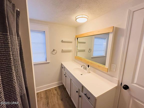 5th image of 314 La Paloma Pl