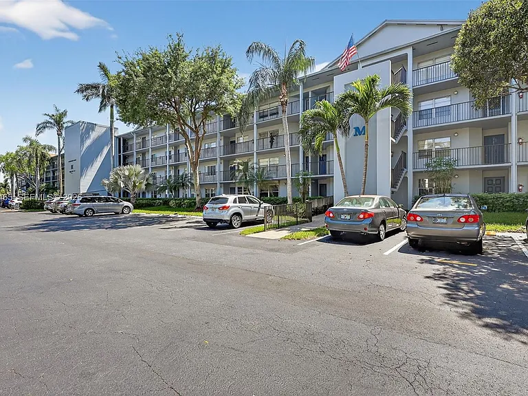 12500 SW 5th Ct #109M — Photo 27