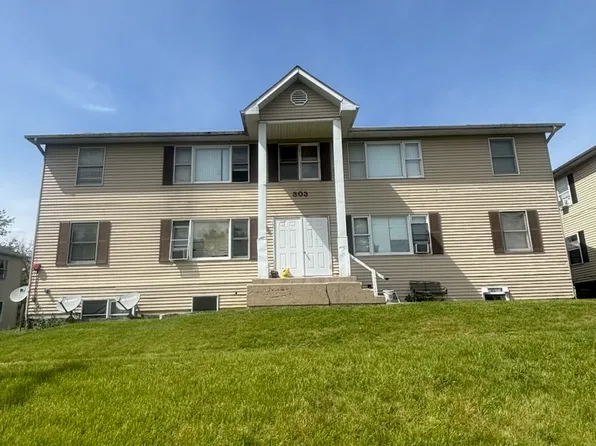 303 Pyott Rd APT 202, Lake In The Hills, IL 60156