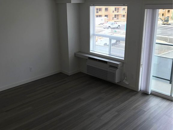 4th image of 775 Academy Way #205