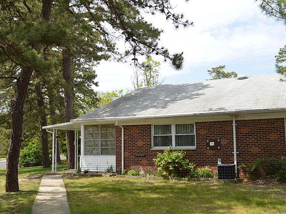 2nd image of 16 A Crestwood Parkway