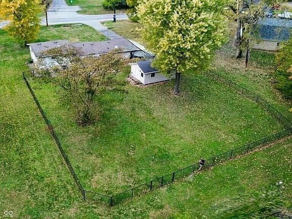 4th image of 7855 Bluff Rd