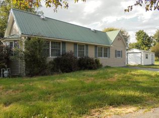 229 Sunset Dr W, Ronceverte, WV 24970