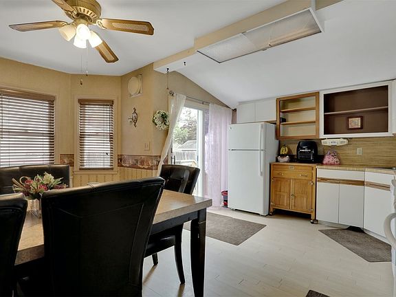 5th image of 2502 Beltagh Ave