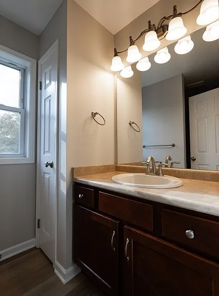 649 Kayloc Cir — Photo 23