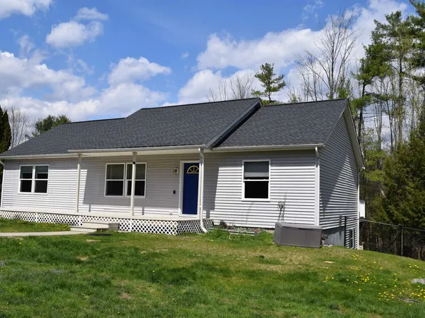 12 Vermont Drive, Hartford, VT 05001