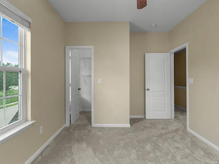 729 Creekwood Dr — Photo 14