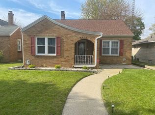 2419 Prast Blvd, South Bend, IN 46628