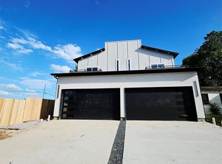 520 Woodbine Ave, Dallas, TX 75203