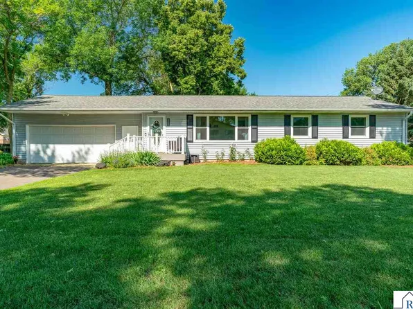 521 4th St N, Saint James, MN 56081