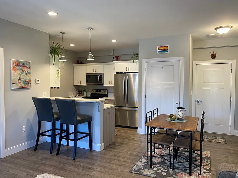 147 Portsmouth Ave #4 — Photo 4