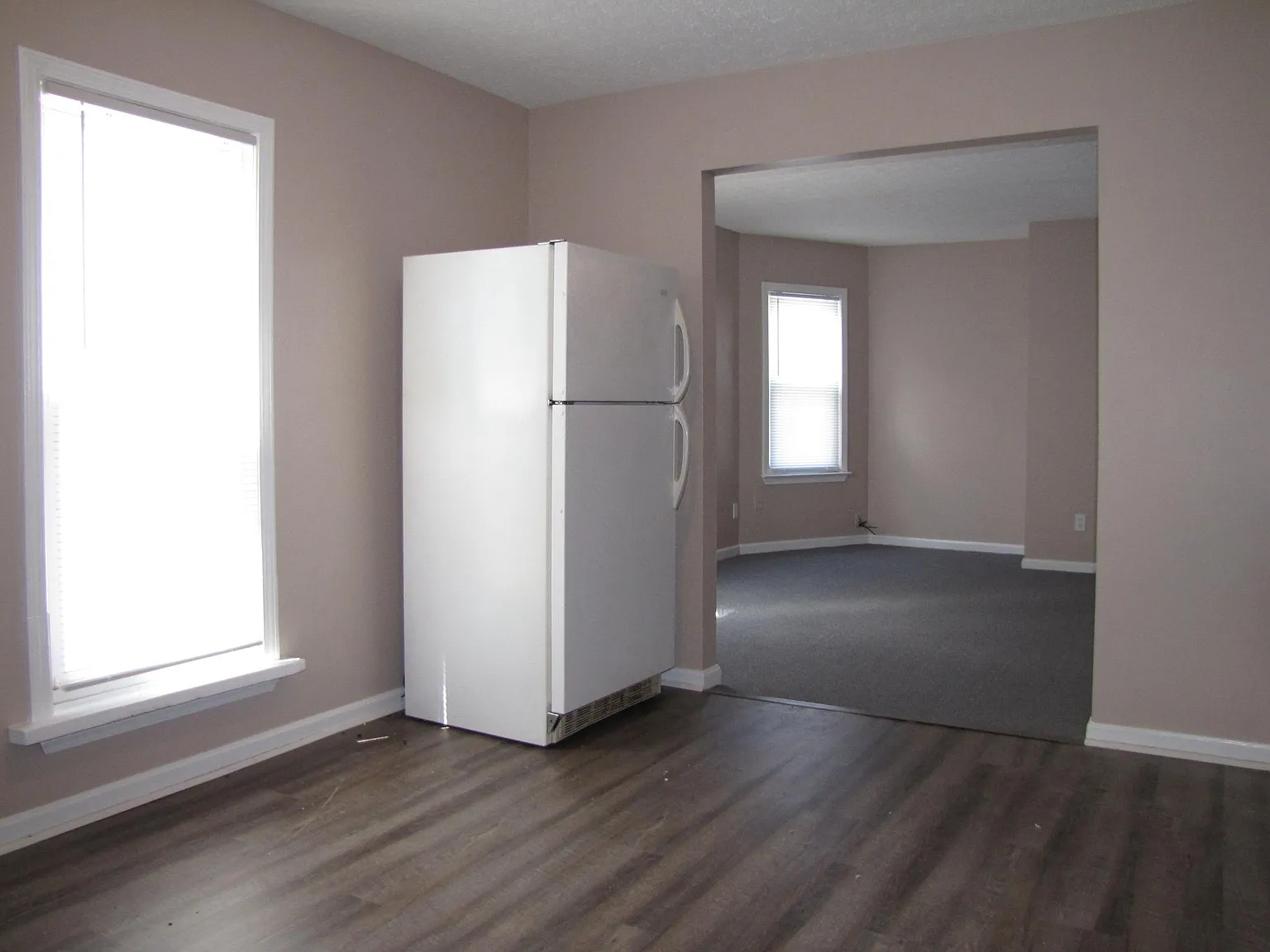 1 bed, 960 sqft, $850 — Photo 3