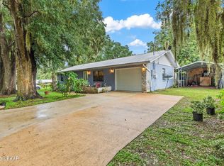 535 S Prospect St, Crescent City, FL 32112