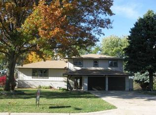 9815 Laurel Ave, Omaha, NE 68134