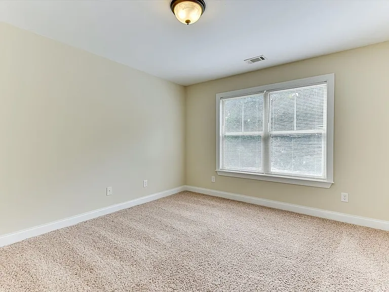 4215 Windslow Dr — Photo 46