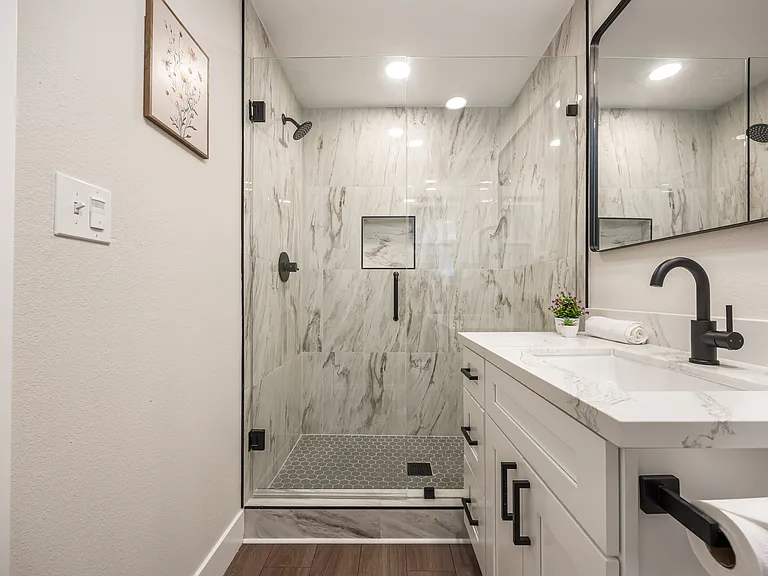 8202 Beaver Lake Dr — Photo 19
